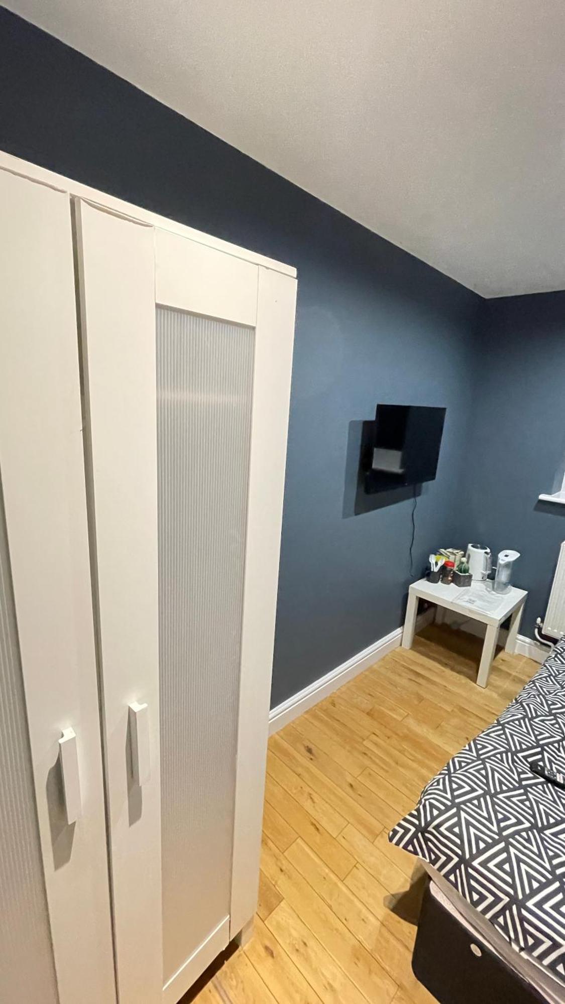 Apartment & Rooms In London クロイドン エクステリア 写真