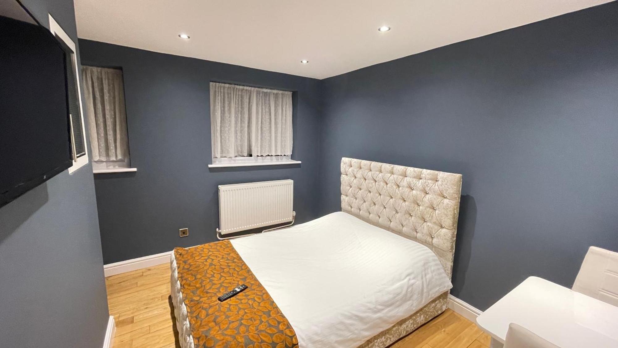 Apartment & Rooms In London クロイドン エクステリア 写真
