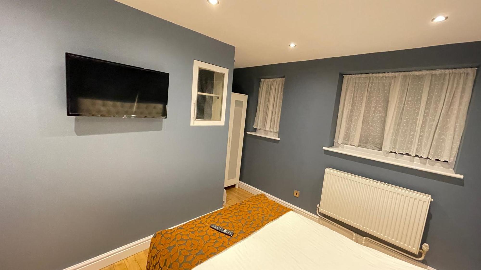Apartment & Rooms In London クロイドン エクステリア 写真